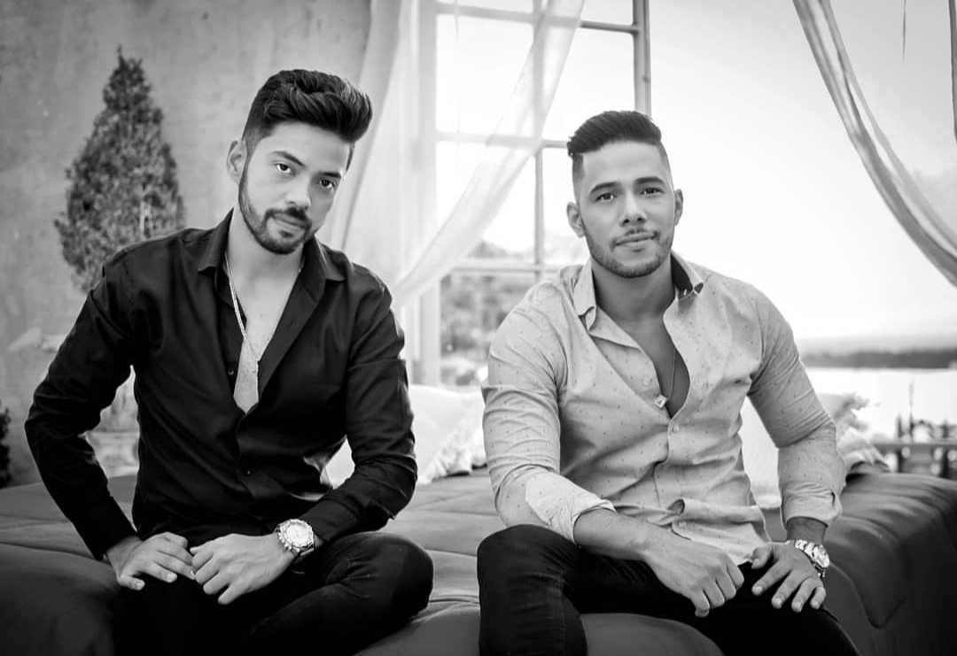Dupla sertaneja brasiliense Ricco e Rony  lançam nova música de trabalho baseada em fatos reais
