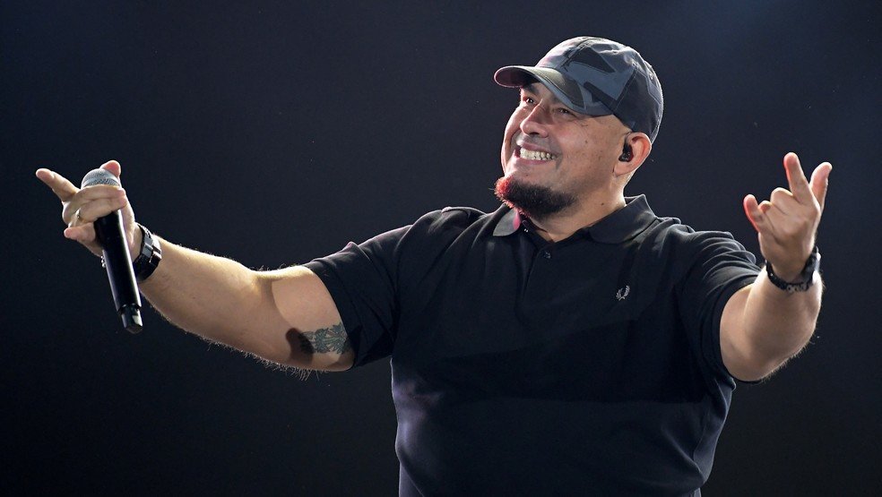 Digão se apresenta ao lado de All Stars no Quintal nesta sexta