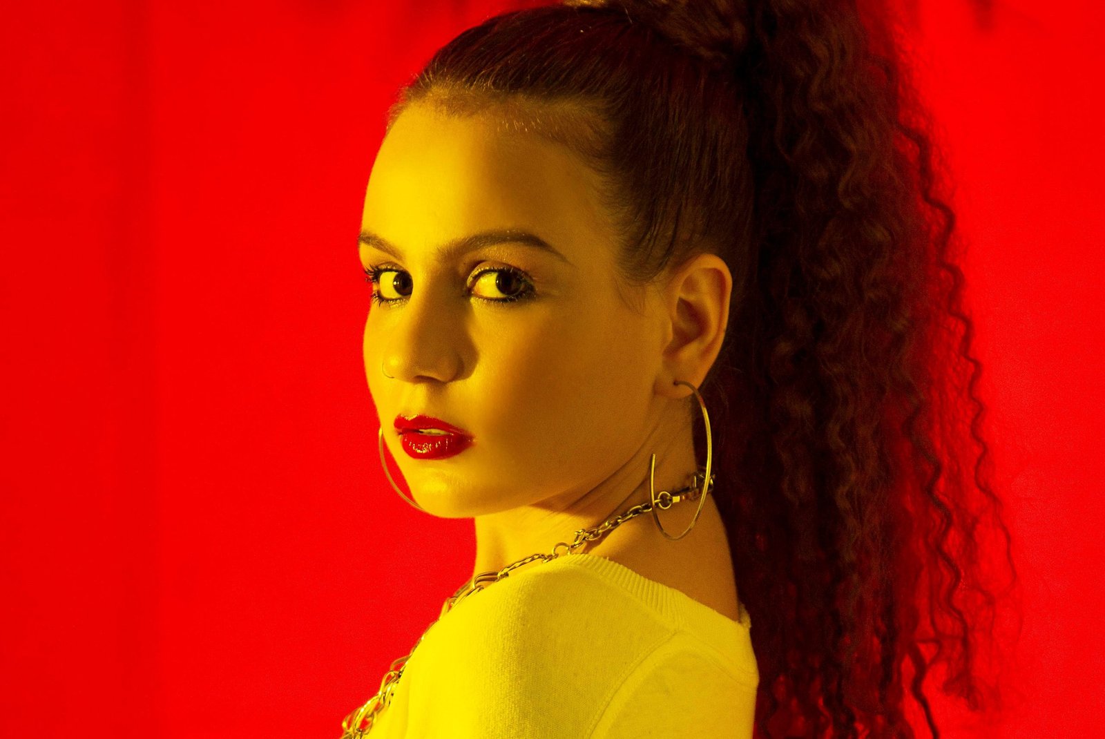 Carol Biazin lança ‘Cancela’