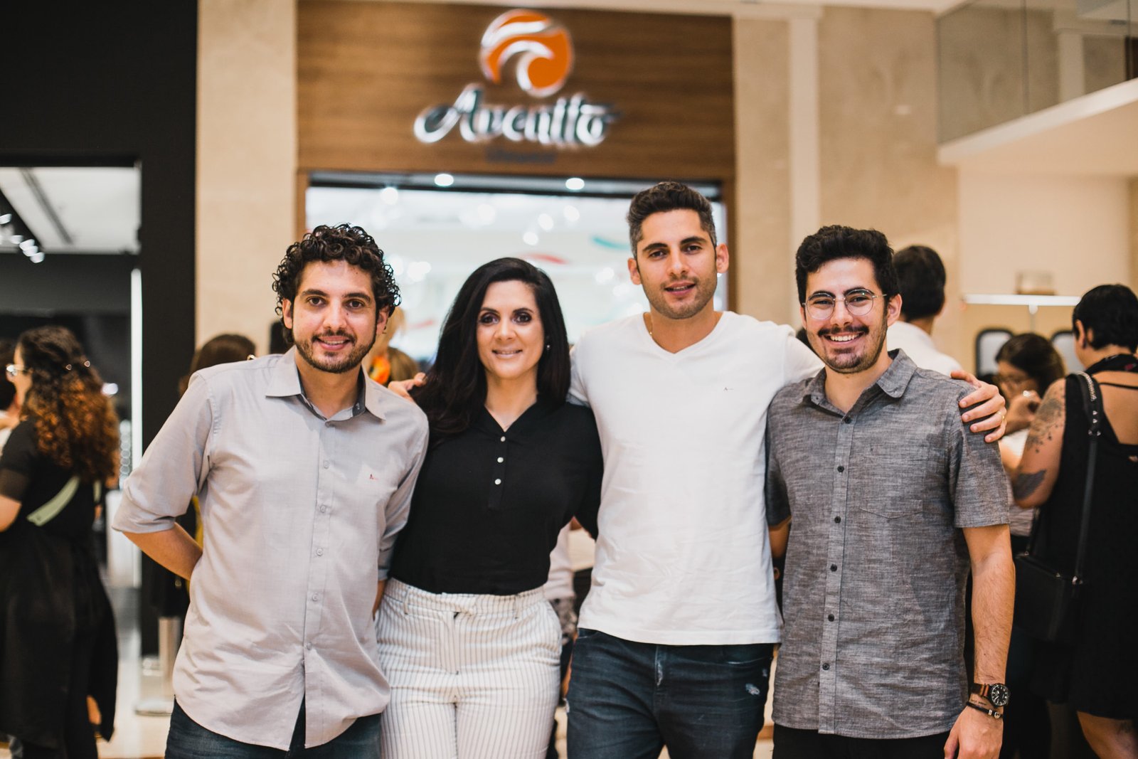 Aventto Lifewear reúne moda e música em evento de lançamento da  campanha Canto da Sereia