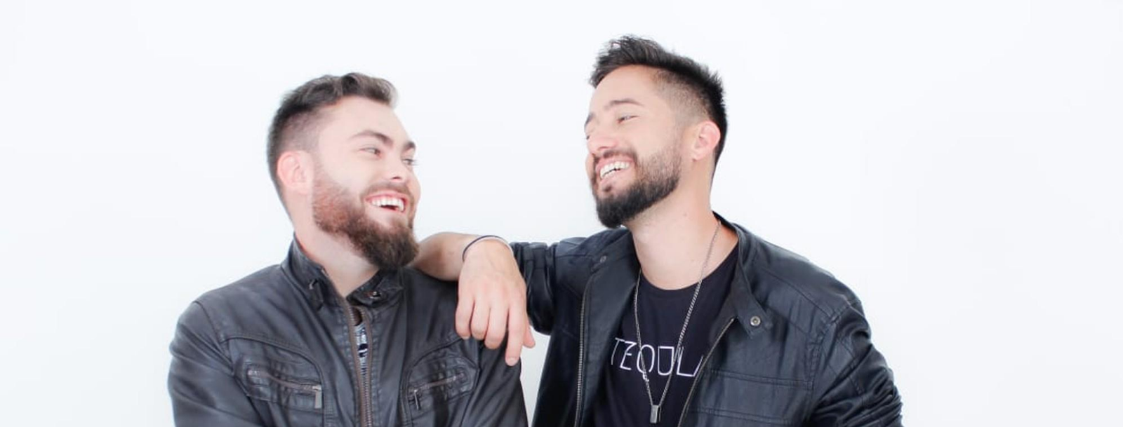 Conheça Caio e Henrique, a dupla sertaneja carinhosamente apelidada de “Os bonitinhos de Brasília”
